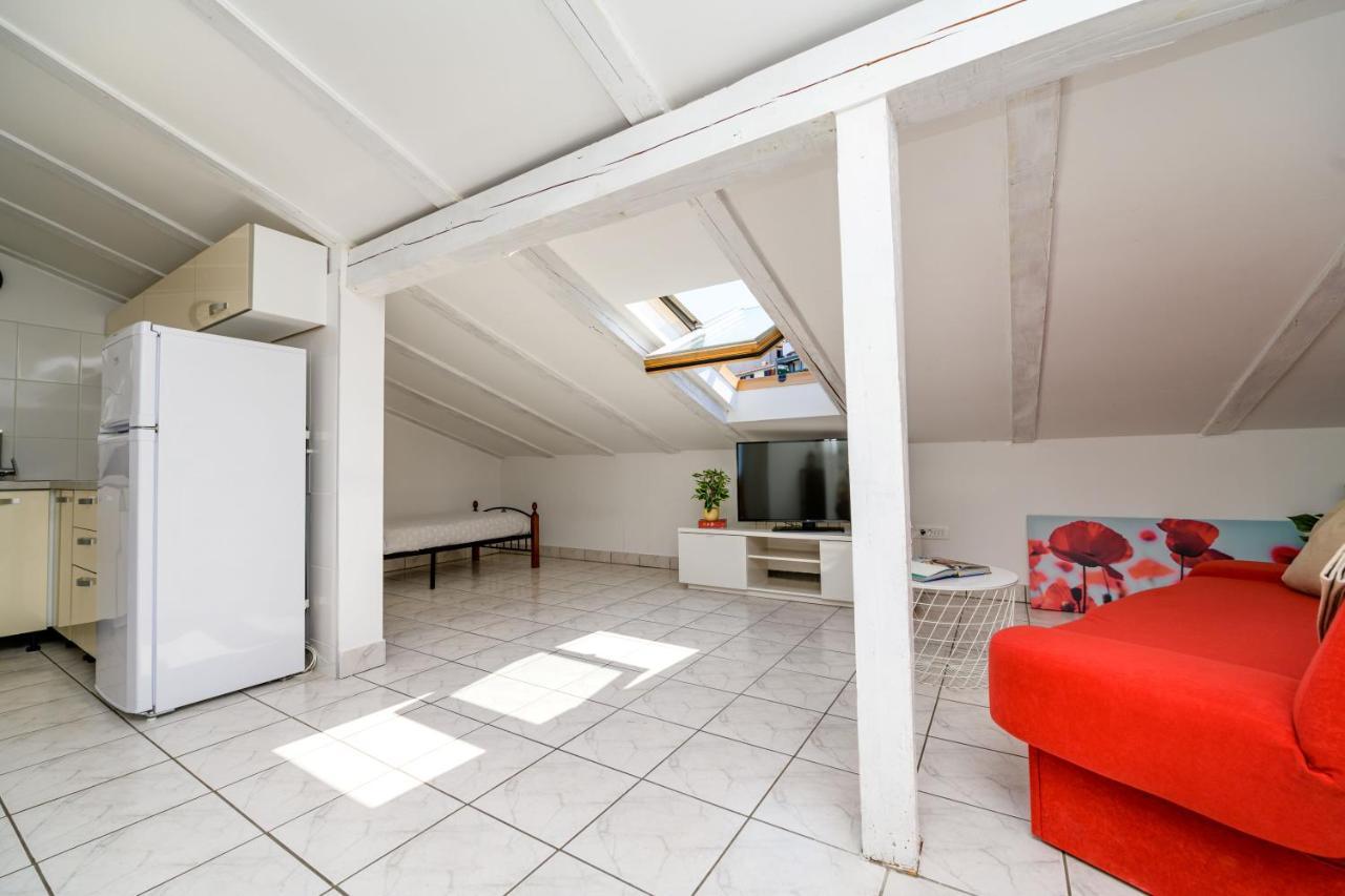 House Rosa Apartment Mali Lošinj Exterior foto